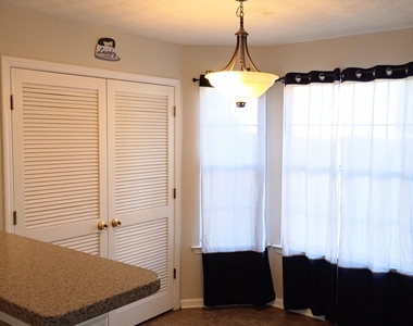 295 Vaness Drive - Photo Thumbnail 8