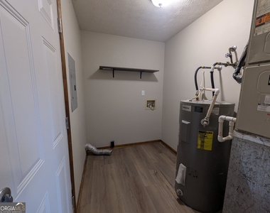 271 Reed Street - Photo Thumbnail 6