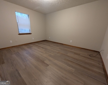 271 Reed Street - Photo Thumbnail 3