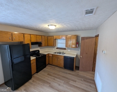 271 Reed Street - Photo Thumbnail 2