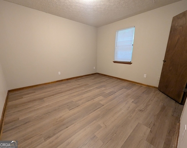 271 Reed Street - Photo Thumbnail 5