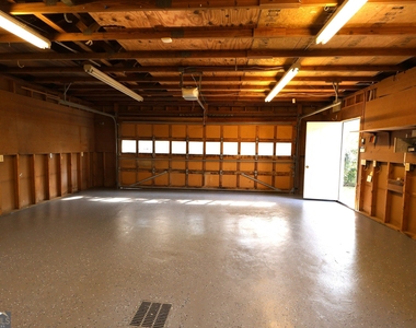 3810 Beya Way - Photo Thumbnail 29