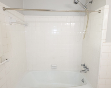 3810 Beya Way - Photo Thumbnail 18