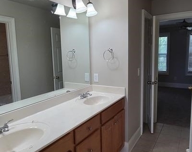 1204 Sand Castle Court - Photo Thumbnail 26