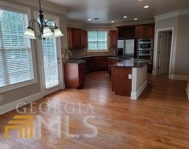 1204 Sand Castle Court - Photo Thumbnail 7