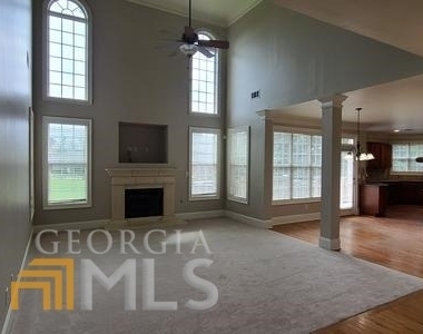 1204 Sand Castle Court - Photo Thumbnail 6