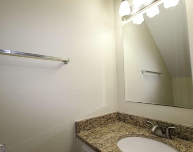 305 Wittenridge Court - Photo Thumbnail 7