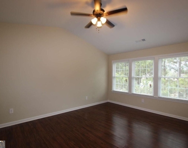 305 Wittenridge Court - Photo Thumbnail 15
