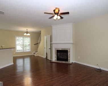 305 Wittenridge Court - Photo Thumbnail 18
