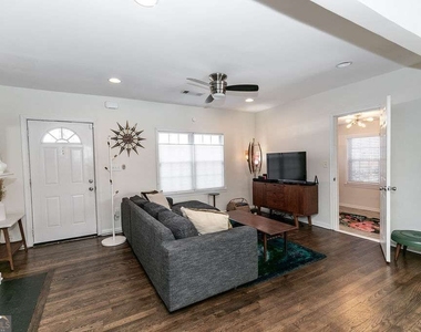518 Erin Avenue Sw - Photo Thumbnail 4