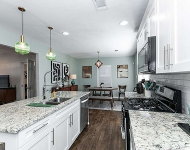 518 Erin Avenue Sw - Photo Thumbnail 12