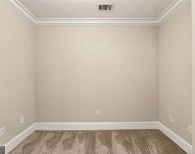 2300 Peachford Road - Photo Thumbnail 15