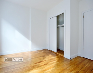 222 East 89th Street - Photo Thumbnail 5