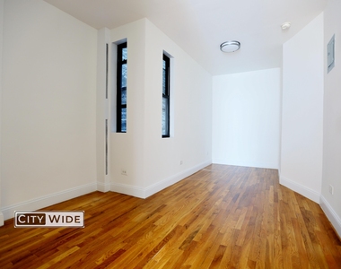 222 East 89th Street - Photo Thumbnail 6