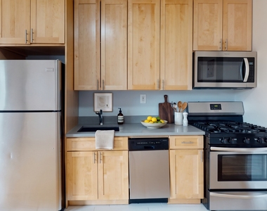 23 East 124th Street - Photo Thumbnail 1