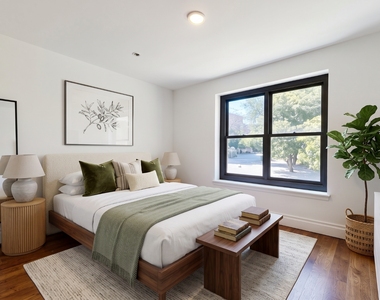 246 Manhattan Avenue - Photo Thumbnail 1