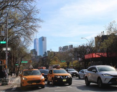 176 Thompson Street - Photo Thumbnail 6