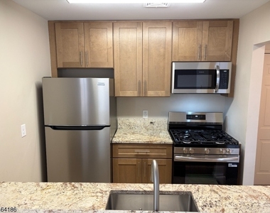 65 E Milton Avenue - Photo Thumbnail 2