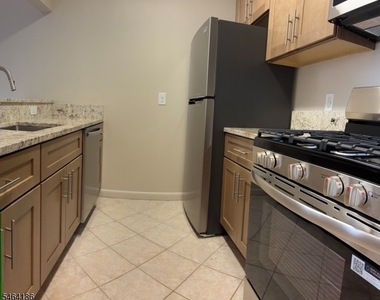 65 E Milton Avenue - Photo Thumbnail 4