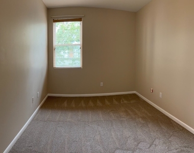 65 E Milton Avenue - Photo Thumbnail 8