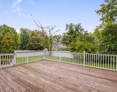 23 Briar Hills Cir - Photo Thumbnail 15