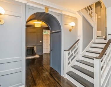 88 W Main St - Photo Thumbnail 5