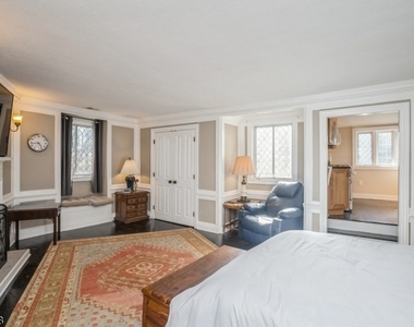 88 W Main St - Photo Thumbnail 26