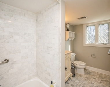 88 W Main St - Photo Thumbnail 28