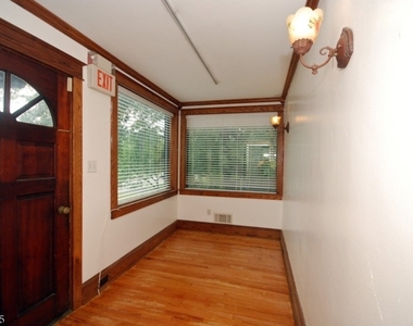 231 S Main St - Photo Thumbnail 16