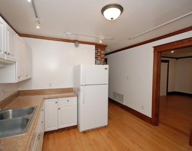 231 S Main St - Photo Thumbnail 3