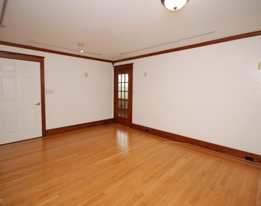 231 S Main St - Photo Thumbnail 6