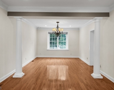 5 Savannah Ct - Photo Thumbnail 6