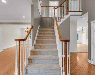 5 Savannah Ct - Photo Thumbnail 20