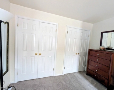 36 Phoenix Ave - Photo Thumbnail 28