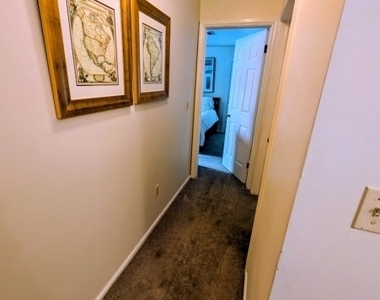36 Phoenix Ave - Photo Thumbnail 21