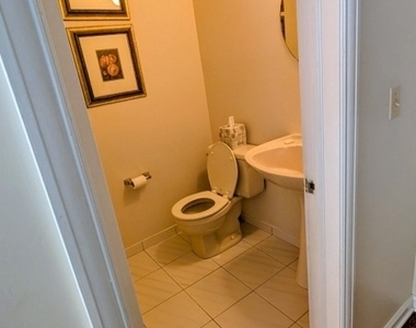 36 Phoenix Ave - Photo Thumbnail 11