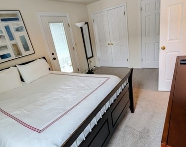 36 Phoenix Ave - Photo Thumbnail 26