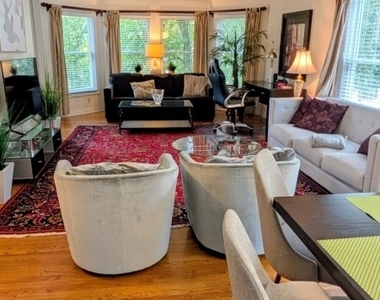 36 Phoenix Ave - Photo Thumbnail 4