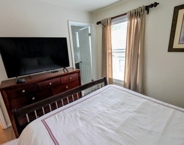 36 Phoenix Ave - Photo Thumbnail 24