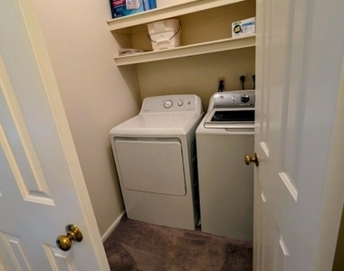 36 Phoenix Ave - Photo Thumbnail 22