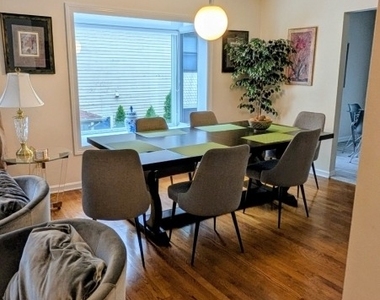 36 Phoenix Ave - Photo Thumbnail 7