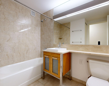 10 Hanover Square - Photo Thumbnail 4