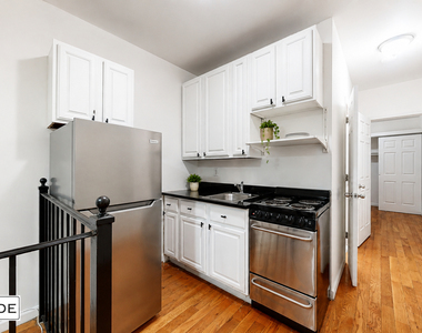 234 Mulberry Street - Photo Thumbnail 4