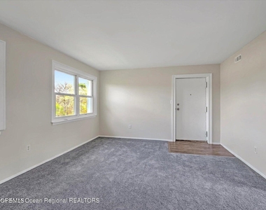 250b Sawmill Road - Photo Thumbnail 3