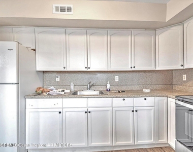 250b Sawmill Road - Photo Thumbnail 5