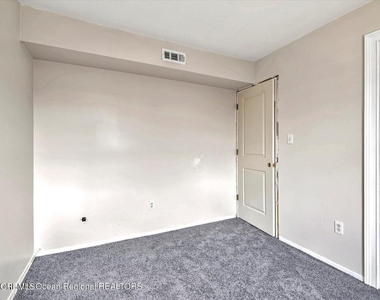 250b Sawmill Road - Photo Thumbnail 16