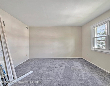 250b Sawmill Road - Photo Thumbnail 13