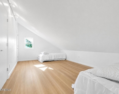 45 Roslyn Court - Photo Thumbnail 23