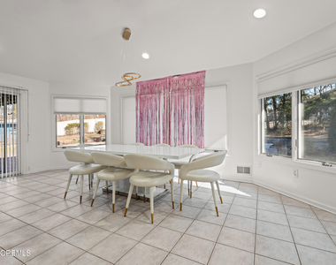 20 S Arlene Drive - Photo Thumbnail 13