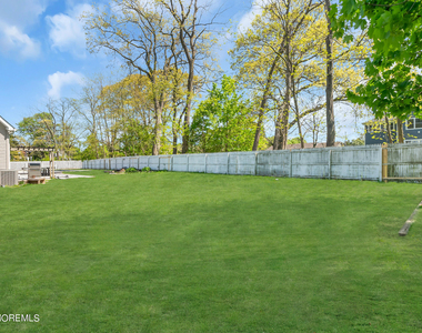 374.5 W Park Avenue - Photo Thumbnail 20